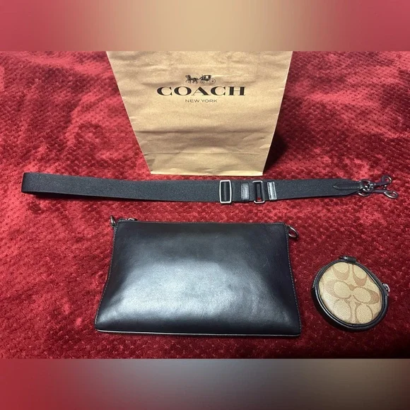 Coach Signature Holden Crossbody Bag With Adjustable Strap with Coin Pouch